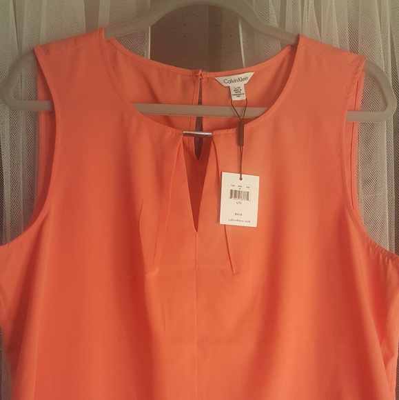 Calvin Klein - Picture 1 of 3